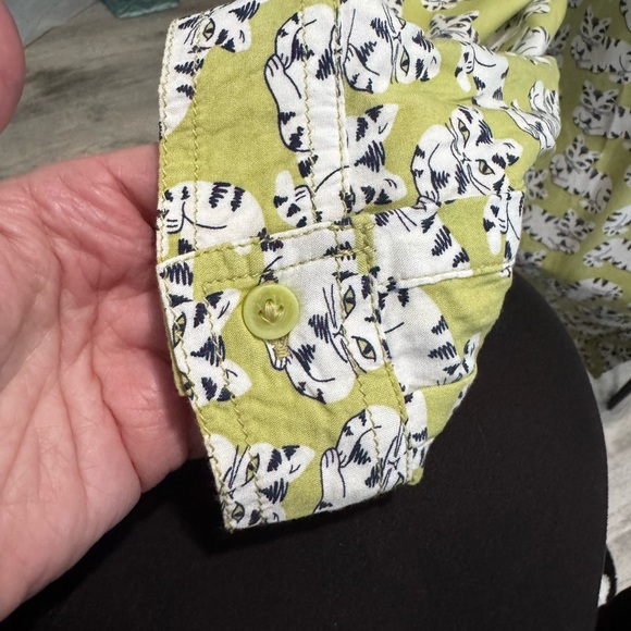 Adorable Lime Green Cat Pattern Button Up Blouse - Picture 8 of 10